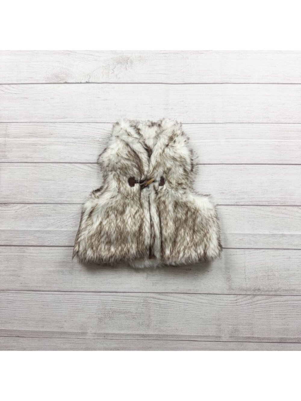 Max Studio Kids Faux Fur Sleeveless Toggle Vest 18-24 Months